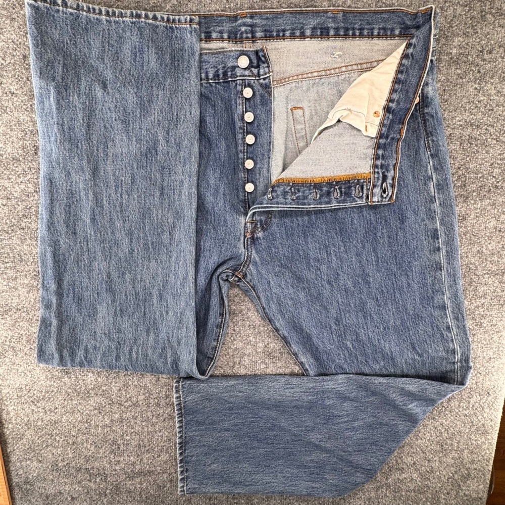 Levi's‎ 501 Jeans Mens 42x32 Button Fly Classic Denim Straight Blue 2019